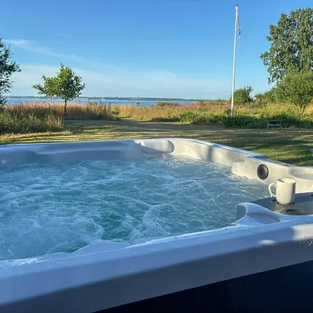 Casa vacanze In The Front Row At Hjarbaek Fjord Højslev